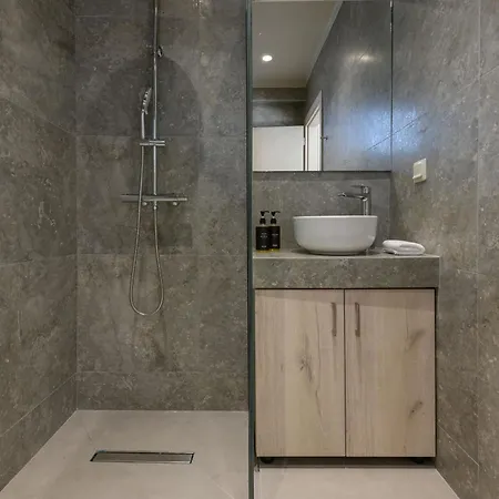 Aeliana Thassos & Lofts