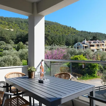 Aeliana Thassos & Lofts